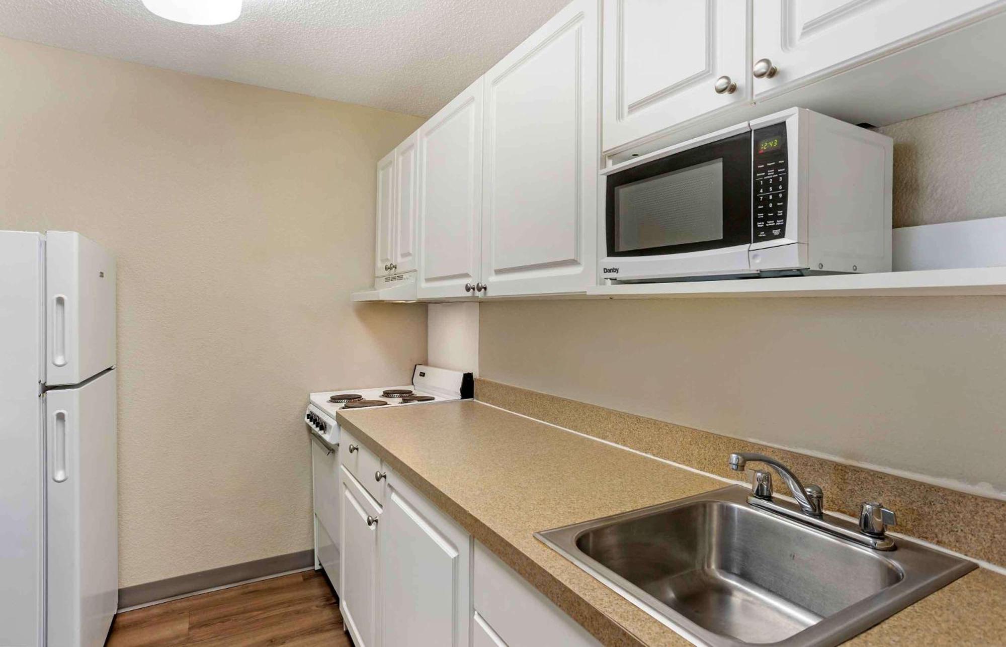Extended Stay America Suites - Philadelphia - Mt Laurel - Pacilli Place Mount Laurel Eksteriør billede